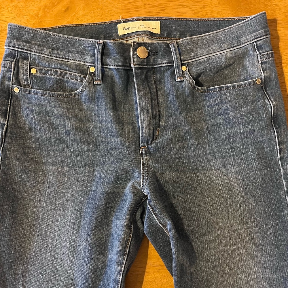 Gap stretch skinny jeans women’s size 28R